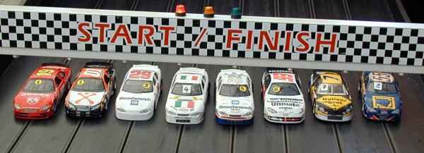 line-up finale.jpg (34008 byte)