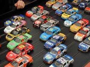nascar3.jpg (25973 byte)