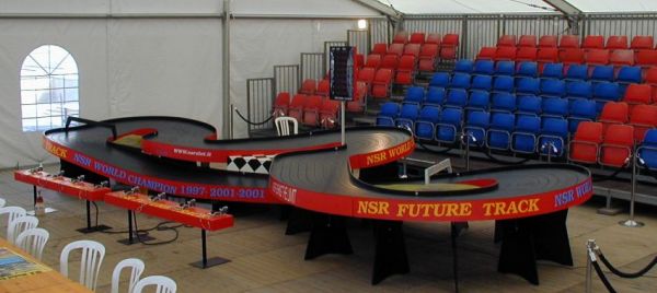 pista.jpg (32644 byte)